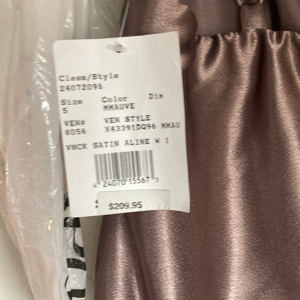 Mauve V-Neck Satin Aline Prom Dress with Slit and Pockets - Picture 4 of 7